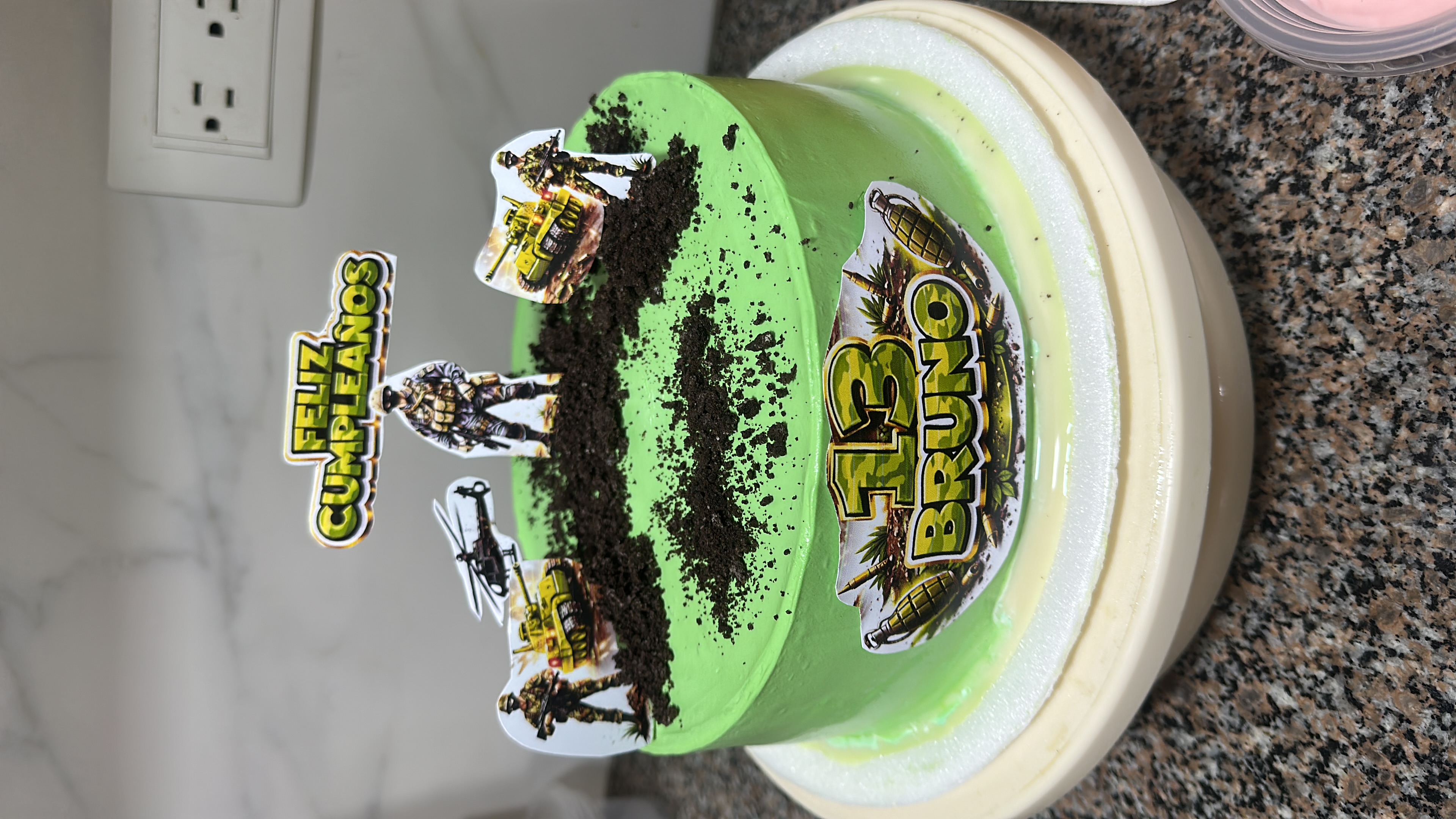 Tres leches de oreo personalizado 